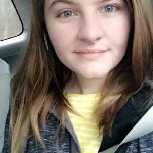 Meet your Posher, Caitlin